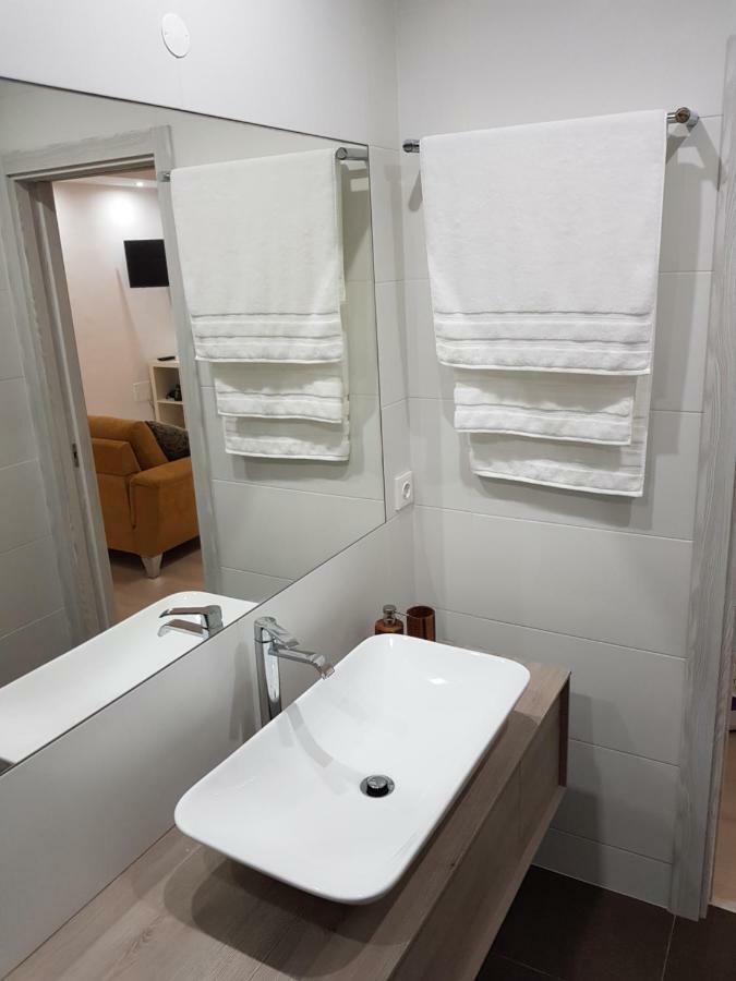 Comfortable And Cozy One Bedroom Flat In Appartement *